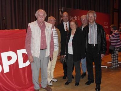 Mitglieder der Dassendorfer SPD beim Frühlingsgespräch mit Torsten Albig.